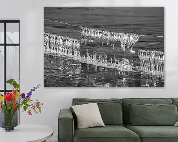 Abstracte Ijs vormen aan prikkeldraad van Peter Venema