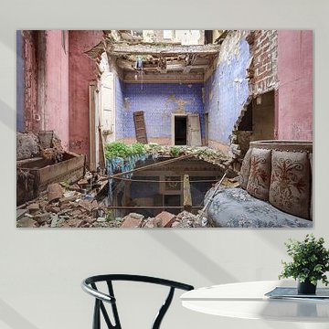 Wohnraum in verlassener Villa