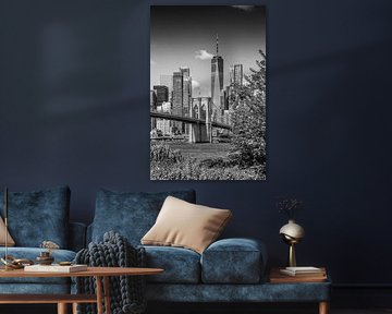 Brooklyn Bridge and Lower Manhattan Skyline | Monochrome