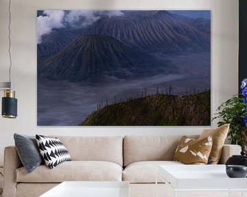 Bromo Vulkaan net voor zonsopkomst van Xulé Bogers