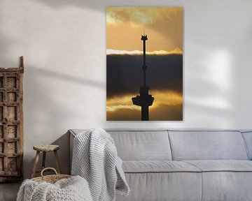 Euromast in de wolken met zonsondergang van Esmée Fotografeert