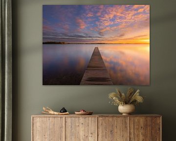 Een mooie kleurrijke zonsondergang boven het Veerse Meer van Bas Meelker