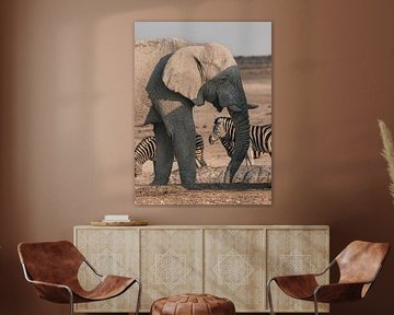Olifant en Zebra in Afrika van Anouk Kooiman