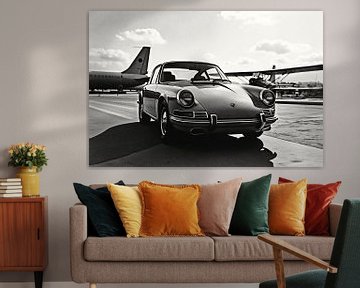 Porsche 9110 Tijdloze mijmering op de landingsbaan van Jan Keteleer (JanKé): Een reis voorbij het canvas