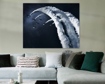 Smoke on! Straaljagers van de Red Arrows met rooksporen. van Riekus Reinders