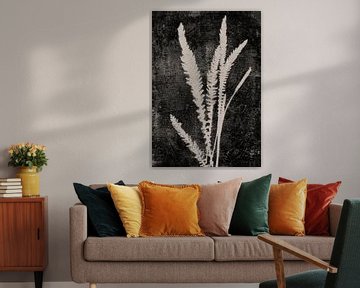 Witte bladeren op zwart. Wabi-sabi-stijl. van Dina Dankers