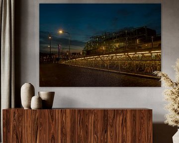 Station Leiden bij schemer van QEIMOY