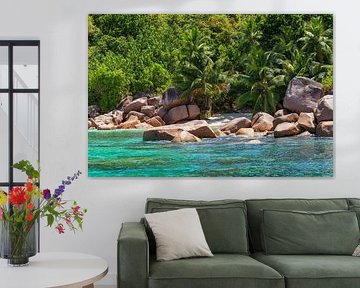 Een klein idyllisch strand