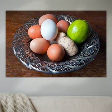 Frische Eier mit Ingwer und Limette