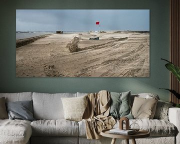 Storm tracks in the sand at north pier by Zaankanteropavontuur