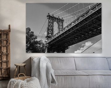 Manhattan Bridge in schwarz und weiß von Marc Stoppenbach
