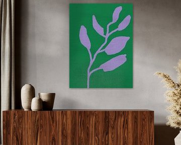 Violette bladeren op groen. van Dina Dankers