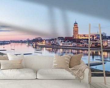 Mooi zicht op Deventer in de avond van Meindert Marinus