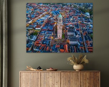 Zwolle Peperbus in de binnenstad tijdens zonsondergang