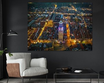 Kampen Nieuwe Toren tijdens een winteravond