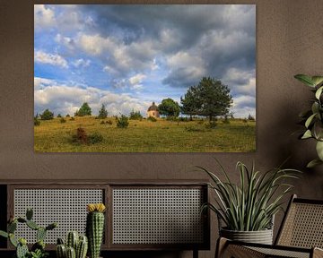 Natuurreservaat "Alter Berg" bij Böttingen met de Sint-Jozefkapel - Natuurpark Opper-Donau van BlattArt - Christine Horn