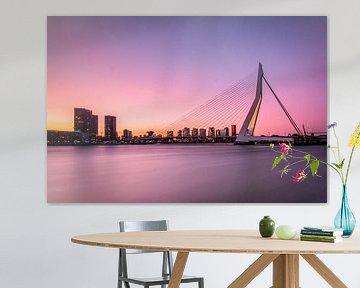 Coucher de soleil derrière le pont Erasmus sur Kevin van Deursen