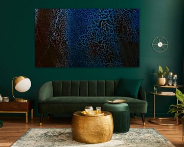 Moderne surrealistische abstractie met organische textuur in blauw brons van Mad Dog Art