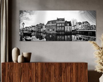 Nieuwe Rijn Panorama Leiden Nederland Zwart-Wit van Hendrik-Jan Kornelis