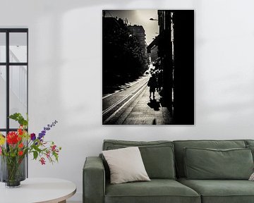 Contraste urbain en noir et blanc - un jeu d'ombres et de lumières sur jmk