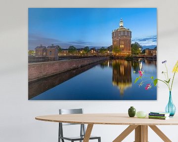 De Watertoren in het blauwe uur van Hendrik Karremans