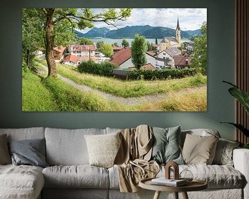 Uitzicht op het kuuroord Schliersee vanaf de wijngaard van SusaZoom