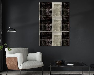 Zwart en taupe op linnen. Abstracte minimalistische kunst. van Dina Dankers