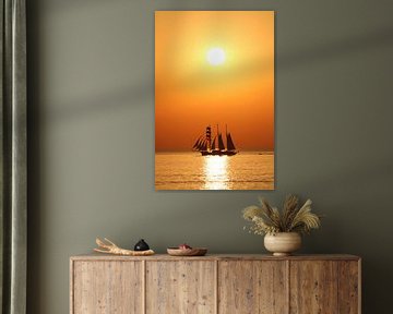 Dreifach-Schiff am Horizont von On Your Wall