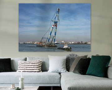 De Matador onderweg in de haven van Rotterdam. van Jaap van den Berg