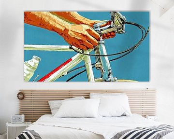 Handen op het stuur van een vintage fiets van Frank Heinz
