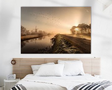 Matinée enchantée avec le moulin dans la brume