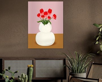 Tulpen in witte vaas