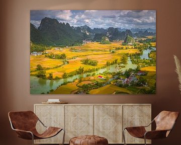 De Schilderachtige Phong Nam Vallei, Vietnam van Antwan Janssen