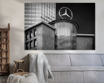 Mercedes Benz @ Frankfurt am Main by Rob Boon