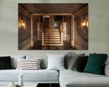 Elegante ingang van een typisch Venetiaans huis van Dieter Ludorf