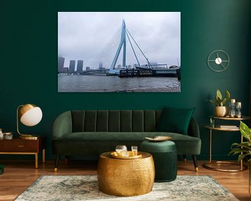 De Erasmusbrug in de wolken van Merijn Loch