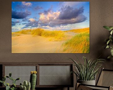 Zonsondergang op het strand van Texel met zandduinen op de voorgrond van Sjoerd van der Wal Fotografie