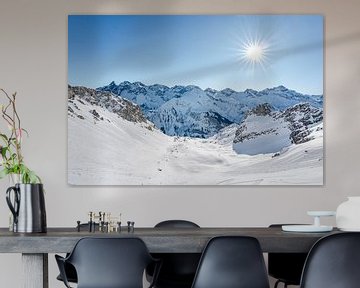 Winteruitzicht op de Allgäuer Alpen in het Rappenalpendal van Leo Schindzielorz