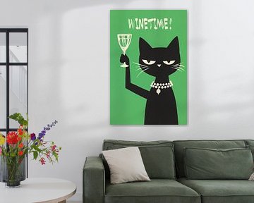 Stijlvolle kat geniet van een welverdiend wijntje van Color Square