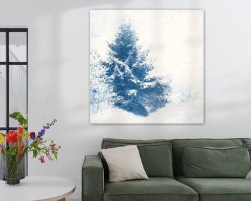 Boom in de sneeuw van Natasja Vugts