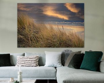 Uitzicht over het strand op Usedom met duinen aan de ene kant en de Baltische Zee aan de andere kant van Martin Köbsch
