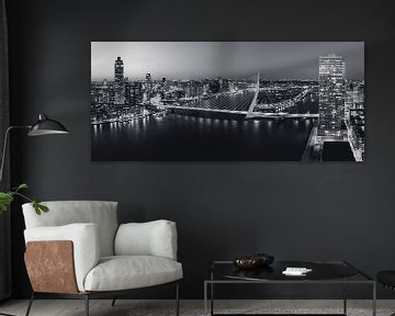 Rotterdam skyline panorama in de avond van Sjoerd van der Wal Fotografie