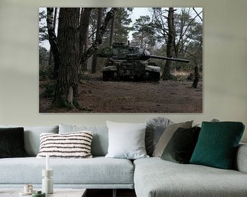Verlaten tank uit de Tweede Wereldoorlog in het bos van Lensw0rld