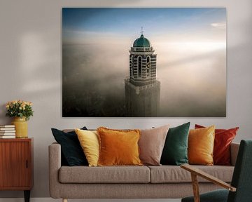 Peperbus kerktoren in Zwolle boven de mist van Sjoerd van der Wal Fotografie