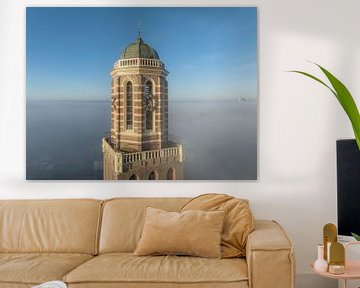 Peperbus kerktoren in Zwolle boven de mist van Sjoerd van der Wal Fotografie