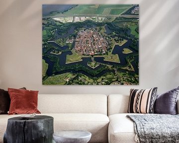  1989: Historische luchtfoto van de stad Naarden van Frans Rombout