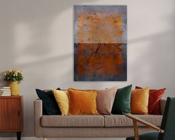 Abstract landschap in warm bruin en grijs. van Dina Dankers