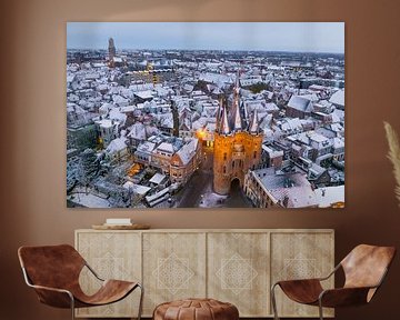 Zwolle Sassenpoort oude poort tijdens een koude winterochtend van Sjoerd van der Wal Fotografie