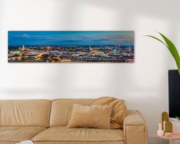 Skyline Panorama von Hannover bei Nacht von Michael Abid