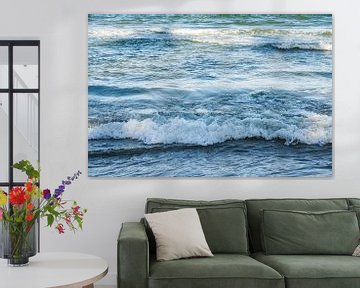 Golvende zee aan de kust in Sri Lanka van Photolovers reisfotografie